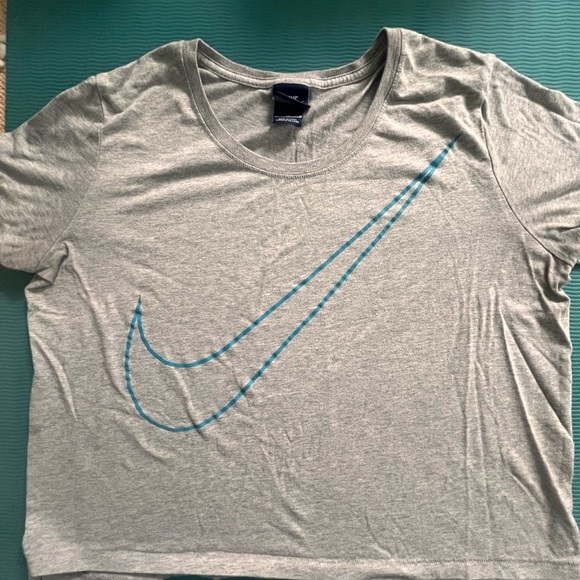 Nike Gray T-Shirt with Blue Swoosh - Picture 1 of 1